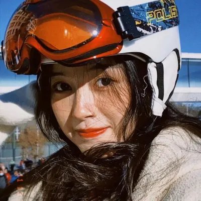 美人无泪